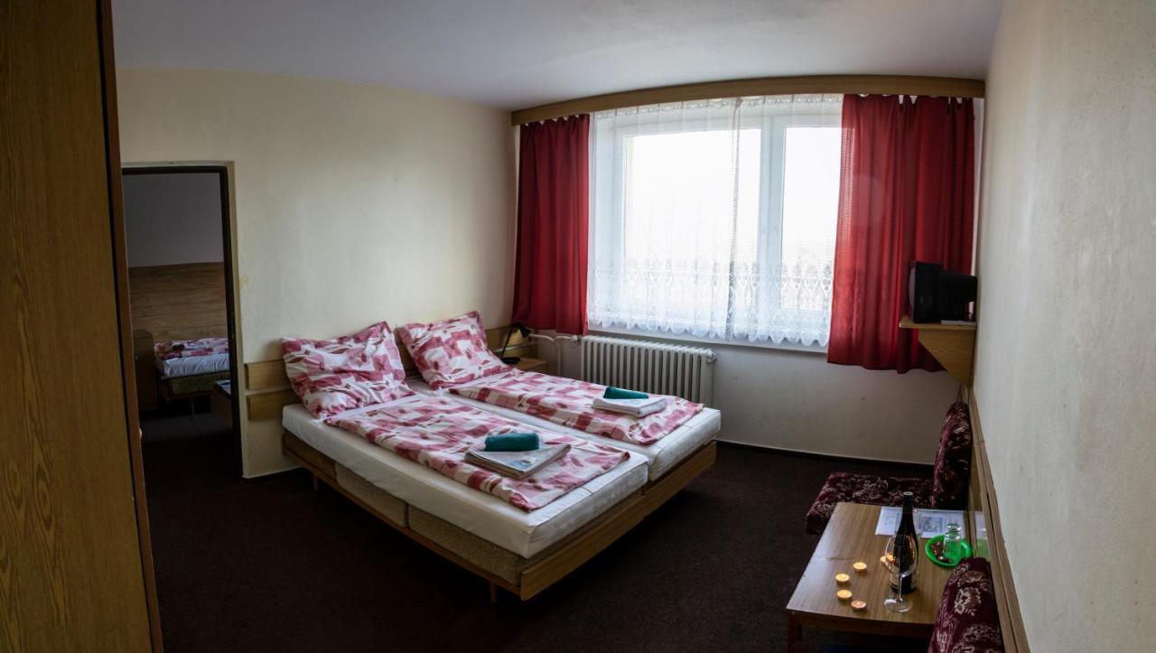 Horský hotel Jelenovská Valašské Klobouky Esterno foto